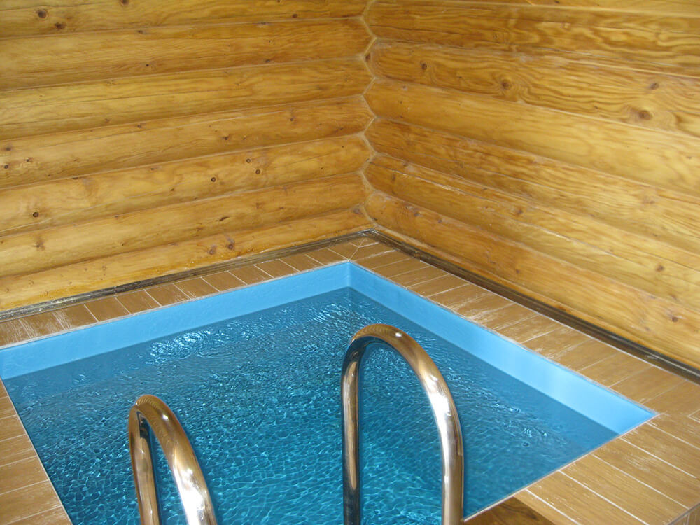 Строительство бани из оцилиндрованного бревна